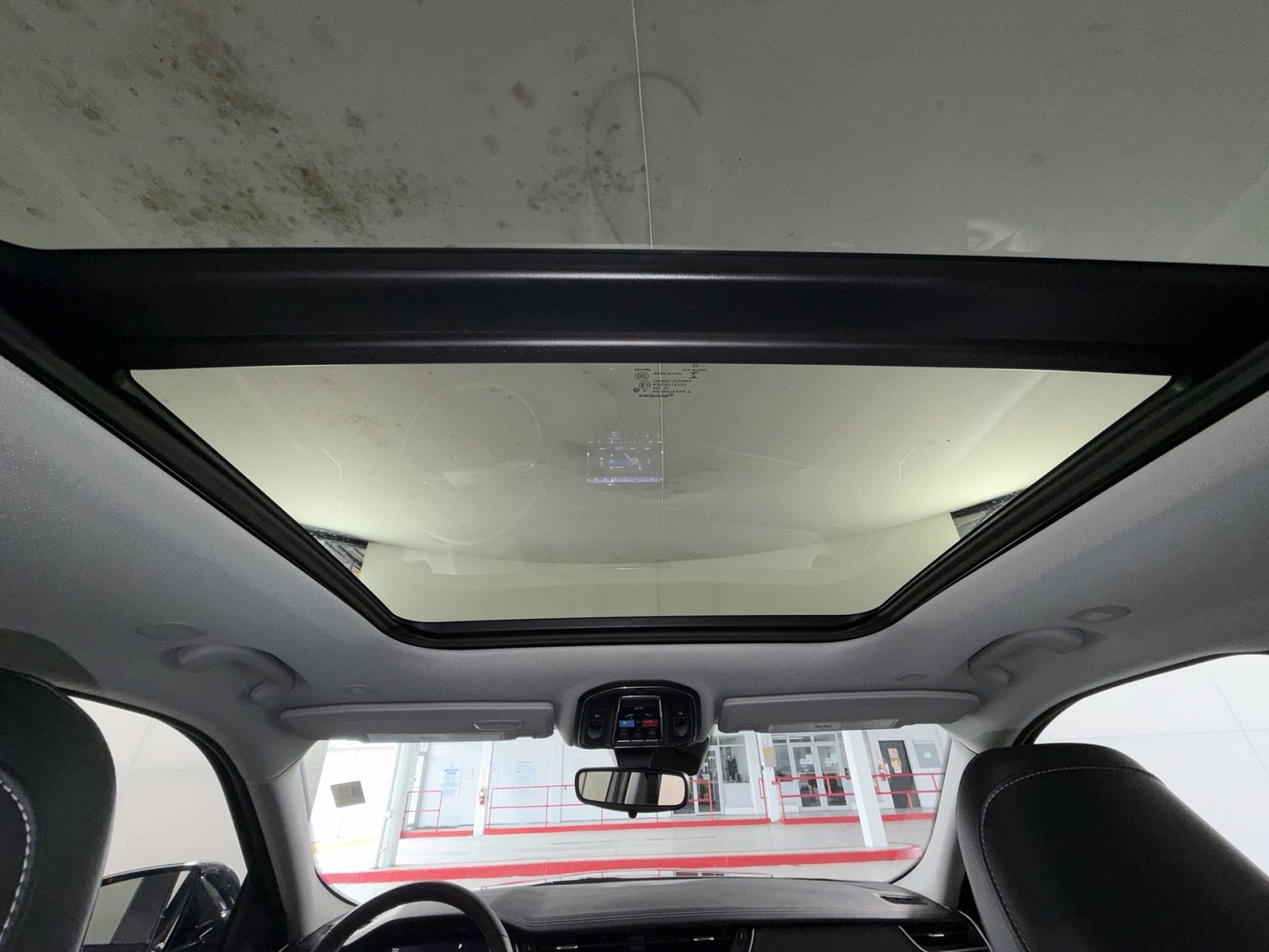 Used 2023 Jeep Grand Cherokee Limited image 24