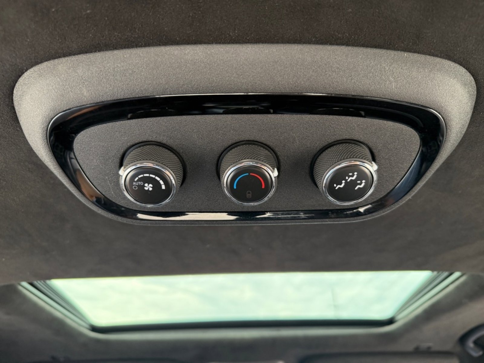 Used 2022 Dodge Durango R/T image 32