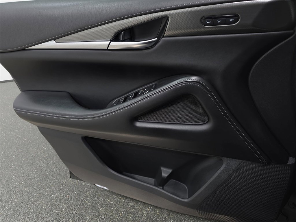 Used 2023 INFINITI QX60 Luxe w/ Cargo Package image 27