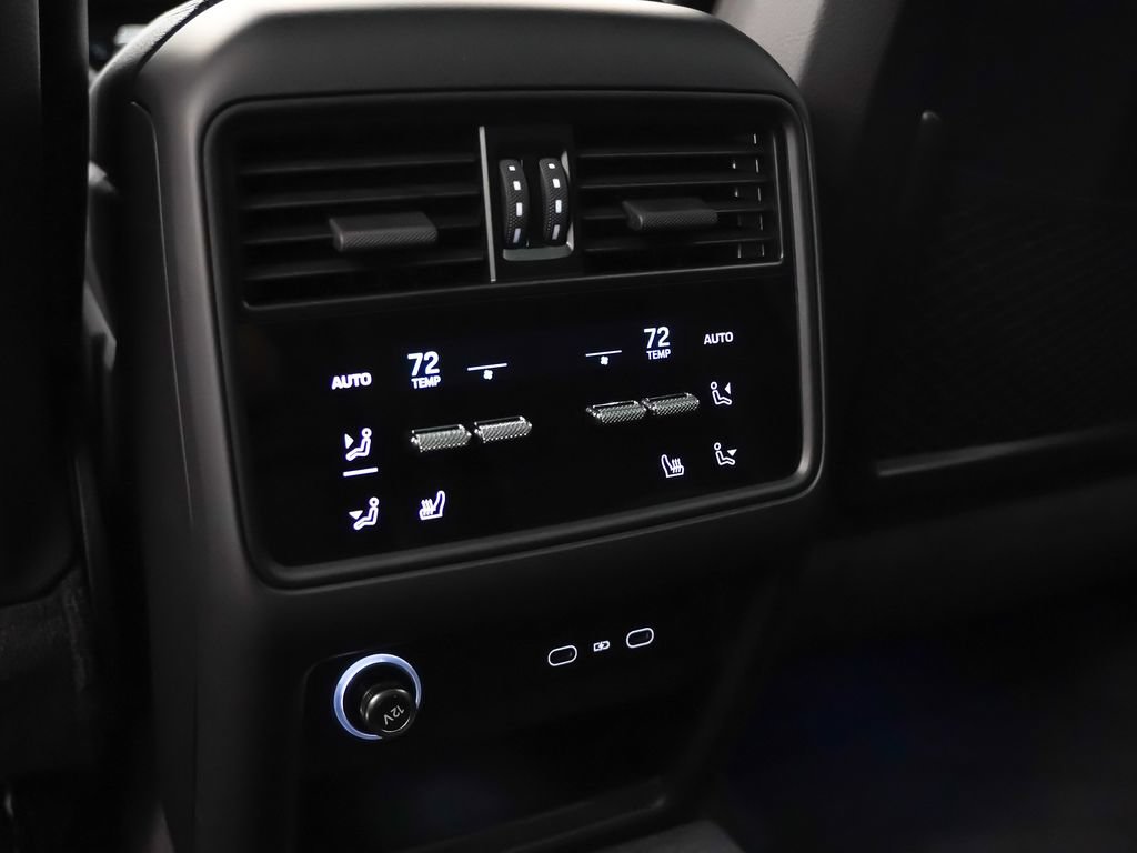 Certified 2026 Porsche Cayenne E-Hybrid AWD/4WD image 20