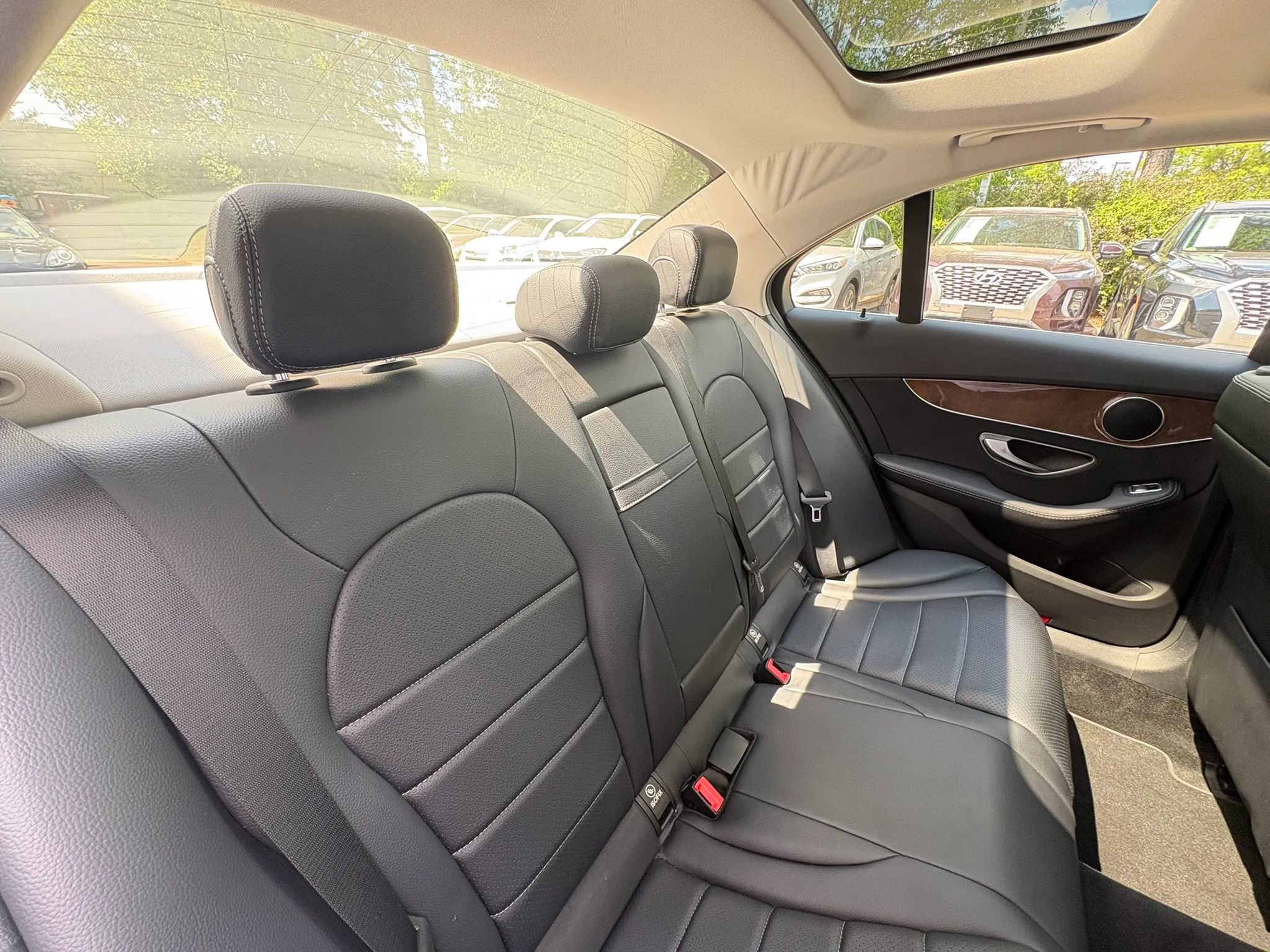 Used 2017 Mercedes-Benz C 300 4MATIC Sedan image 13