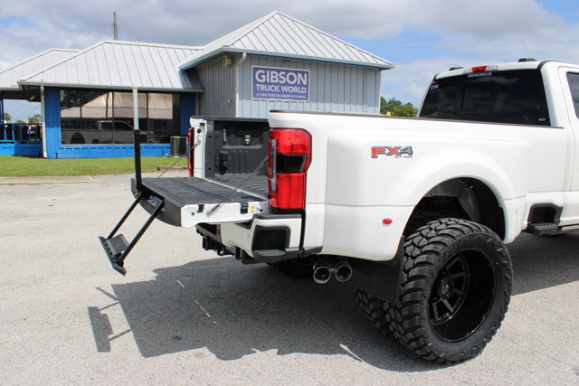 Used 2026 Ford F450 Platinum w/ Platinum Plus Package AWD/4WD image 11