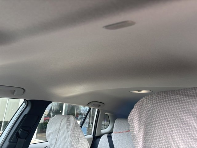 Used 2024 Toyota Corolla Cross L image 10