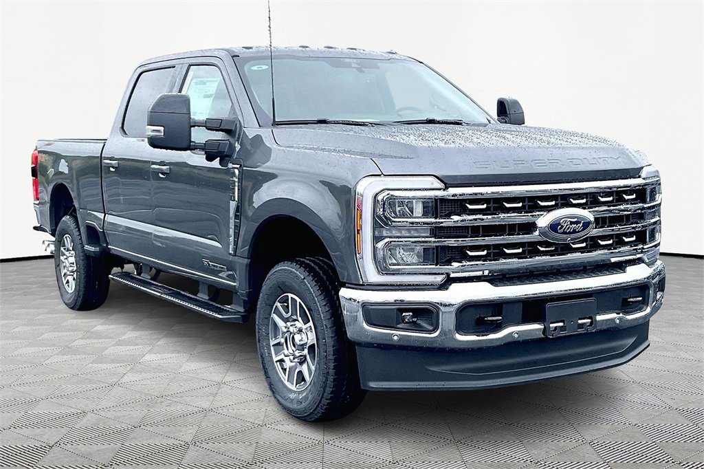 New 2026 Ford F250 Lariat w/ Lariat Premium Package