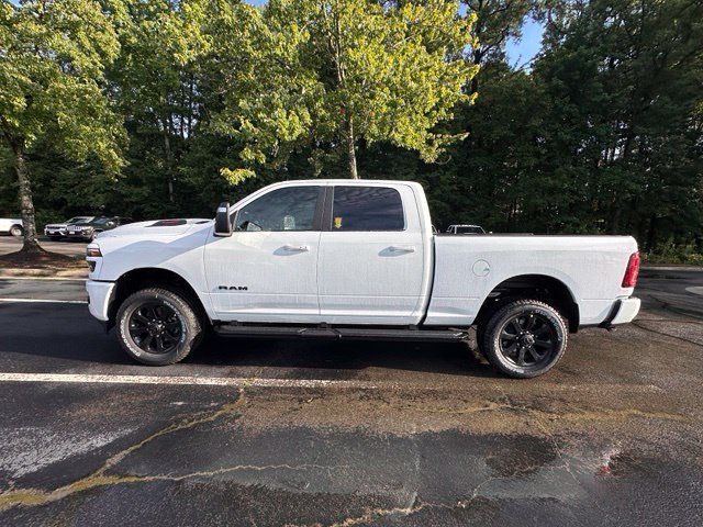 New 2026 RAM 2500 Laramie AWD/4WD image 3