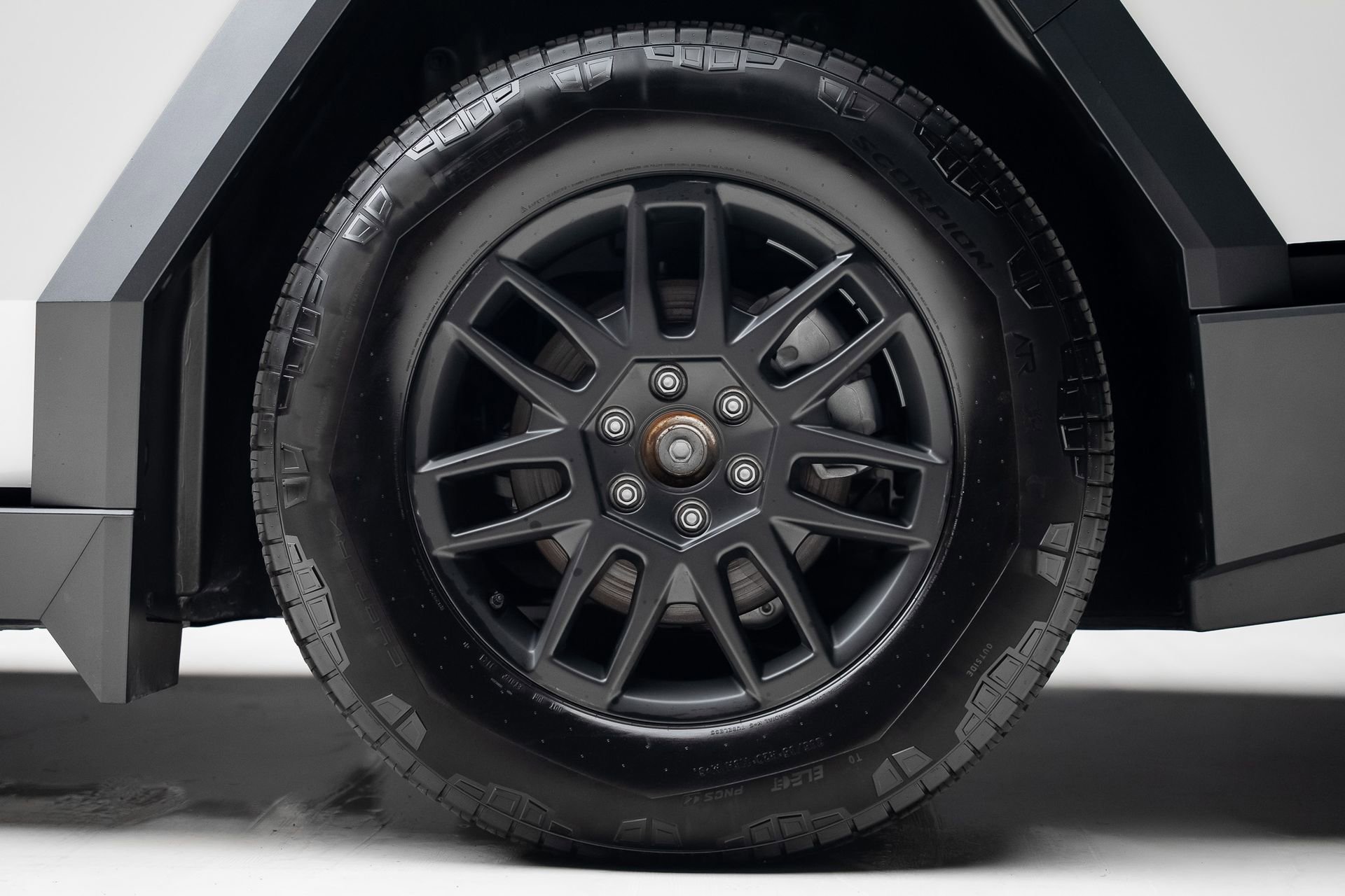 Used 2025 Tesla Cybertruck Cyberbeast AWD/4WD image 20