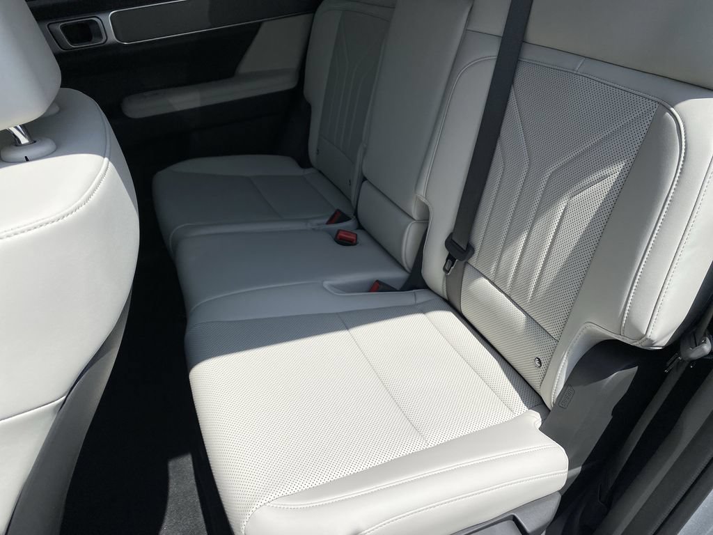 New 2027 Hyundai Santa Fe SEL FWD image 29