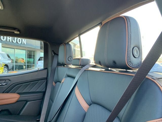 New 2026 GMC Canyon AT4 w/ AT4 Premium Package AWD/4WD image 12