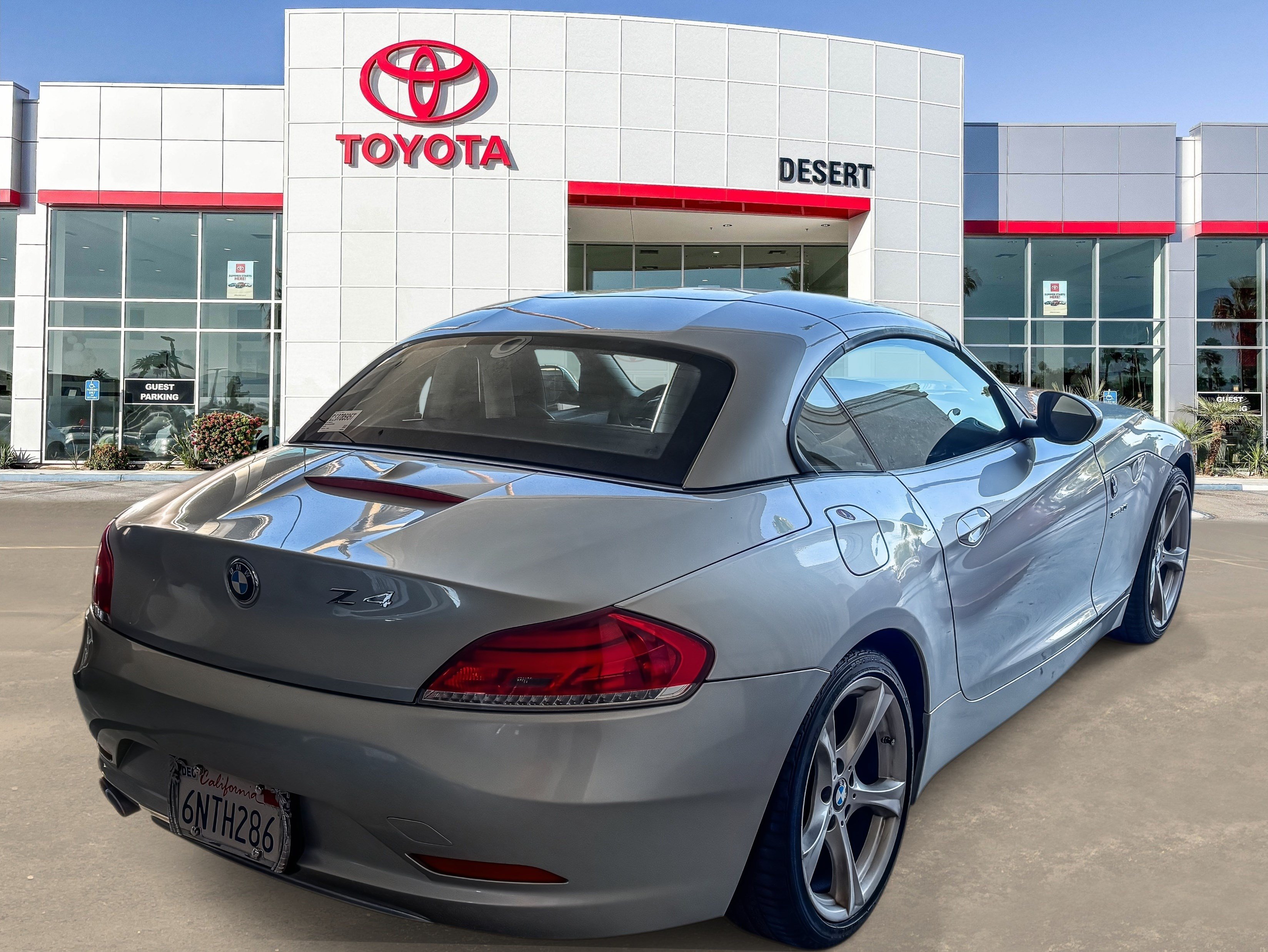 Used 2011 BMW Z4 sDrive30i RWD image 7