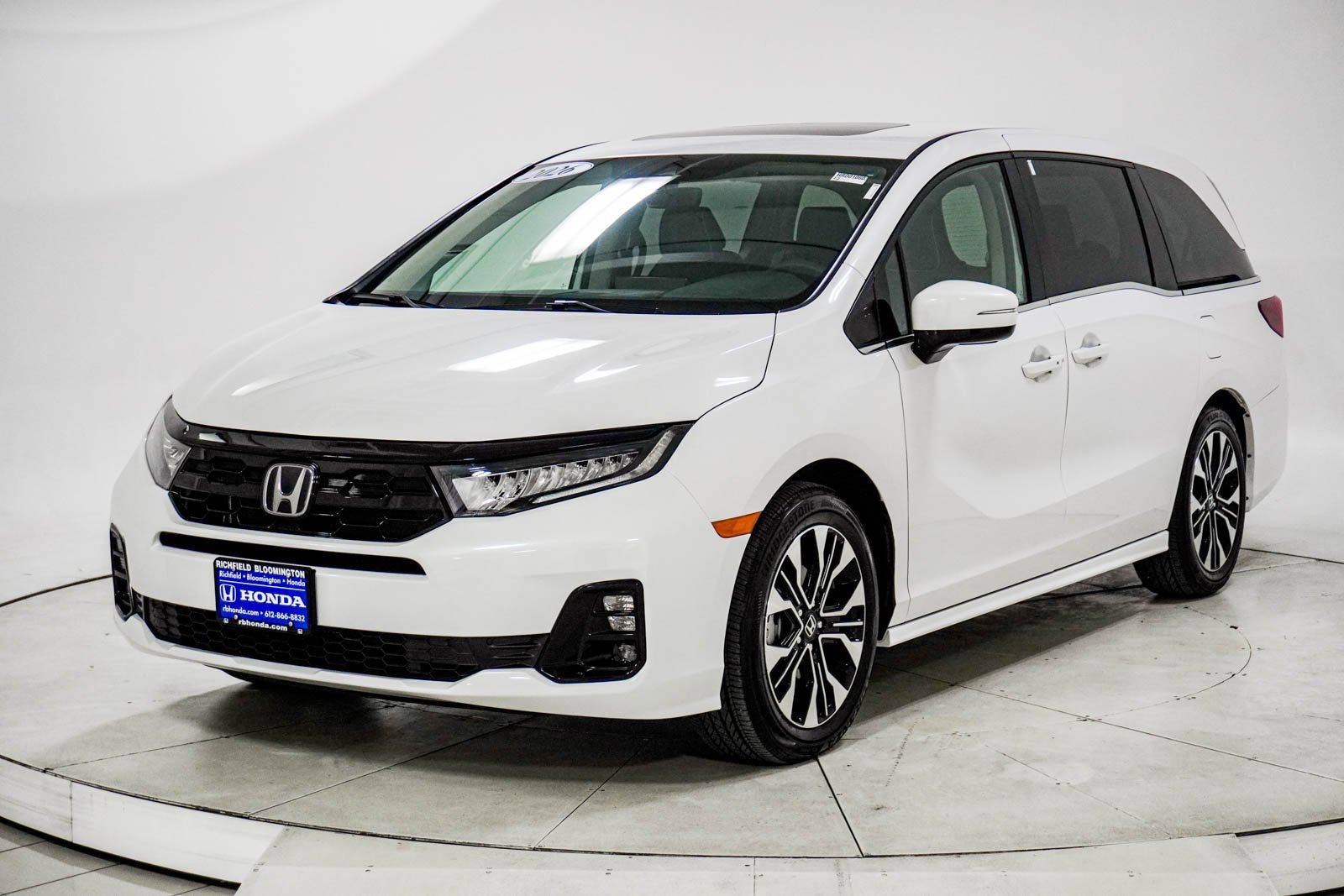 Certified 2026 Honda Odyssey Elite image 3