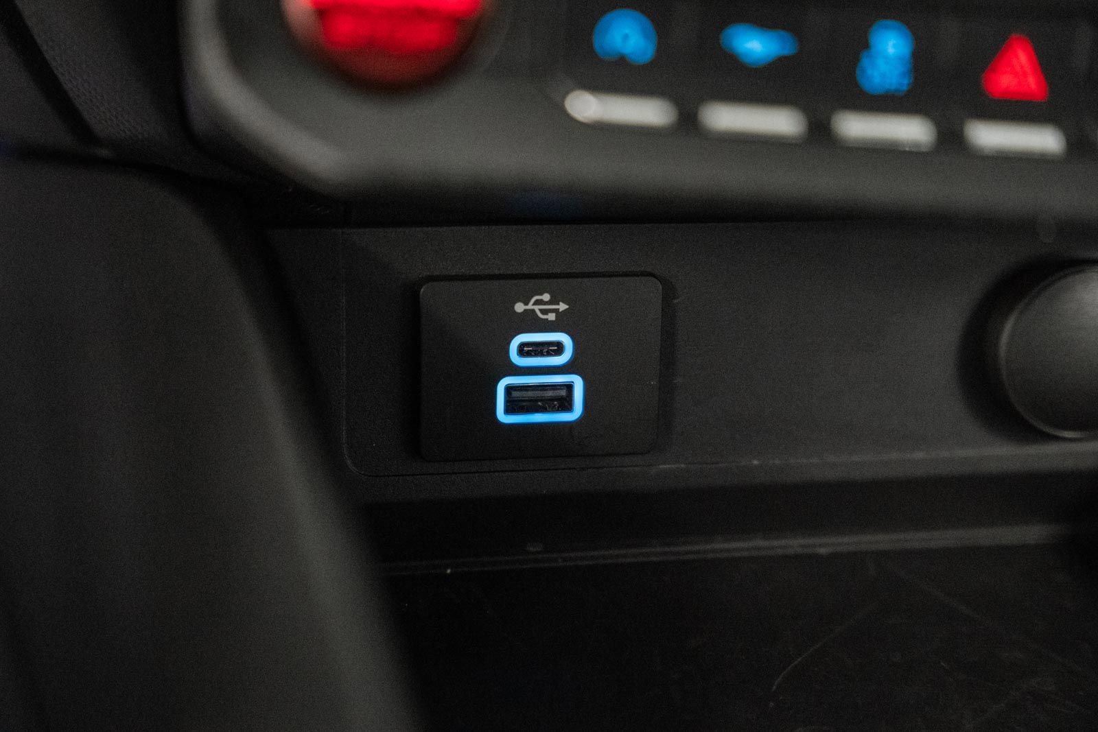 Certified 2025 Ford Mustang Premium w/ Wheel & Stripe Package image 30