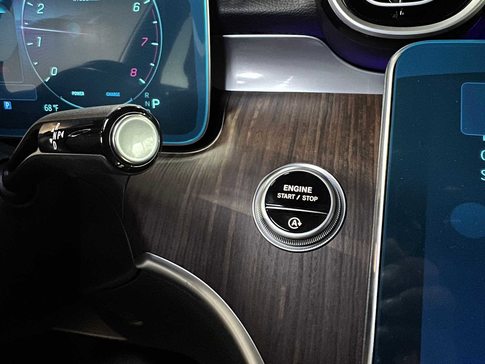 Used 2025 Mercedes-Benz C 300 4MATIC Sedan image 24