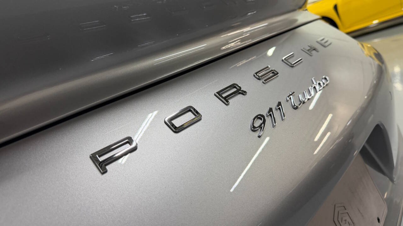 Used 2017 Porsche 911 4 Coupe AWD/4WD image 19