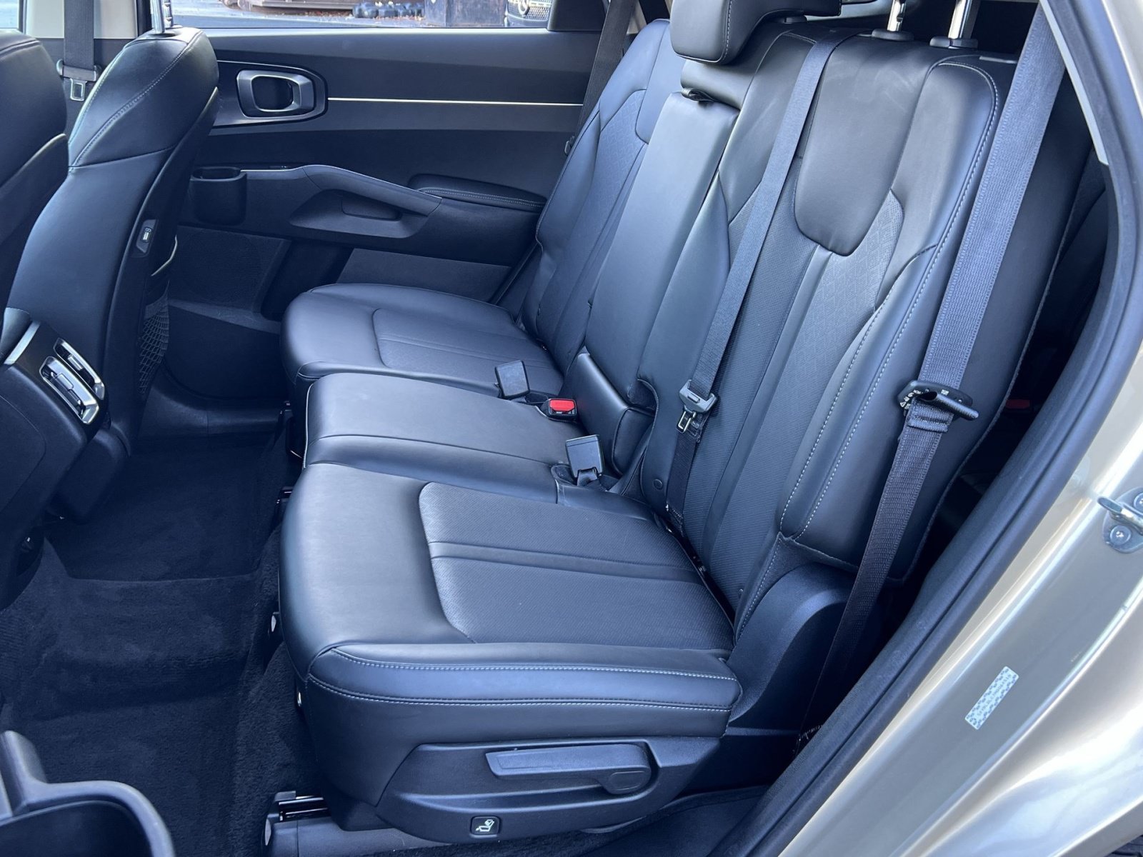 Used 2021 Kia Sorento S AWD/4WD image 30