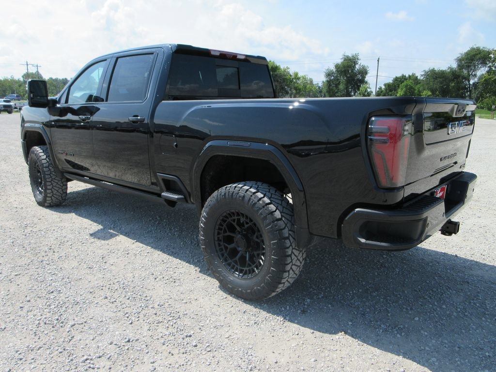 New 2026 GMC Sierra 2500 AT4 w/ AT4 Premium Plus Package AWD/4WD image 11