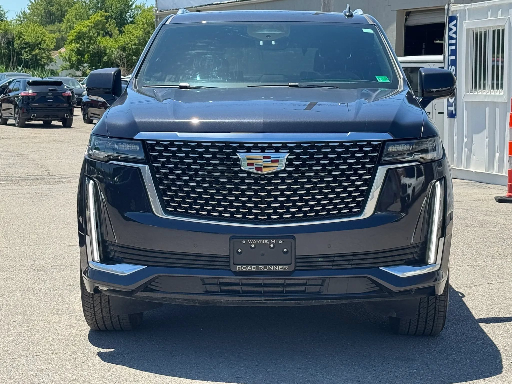 Used 2024 Cadillac Escalade Premium Luxury AWD/4WD image 12
