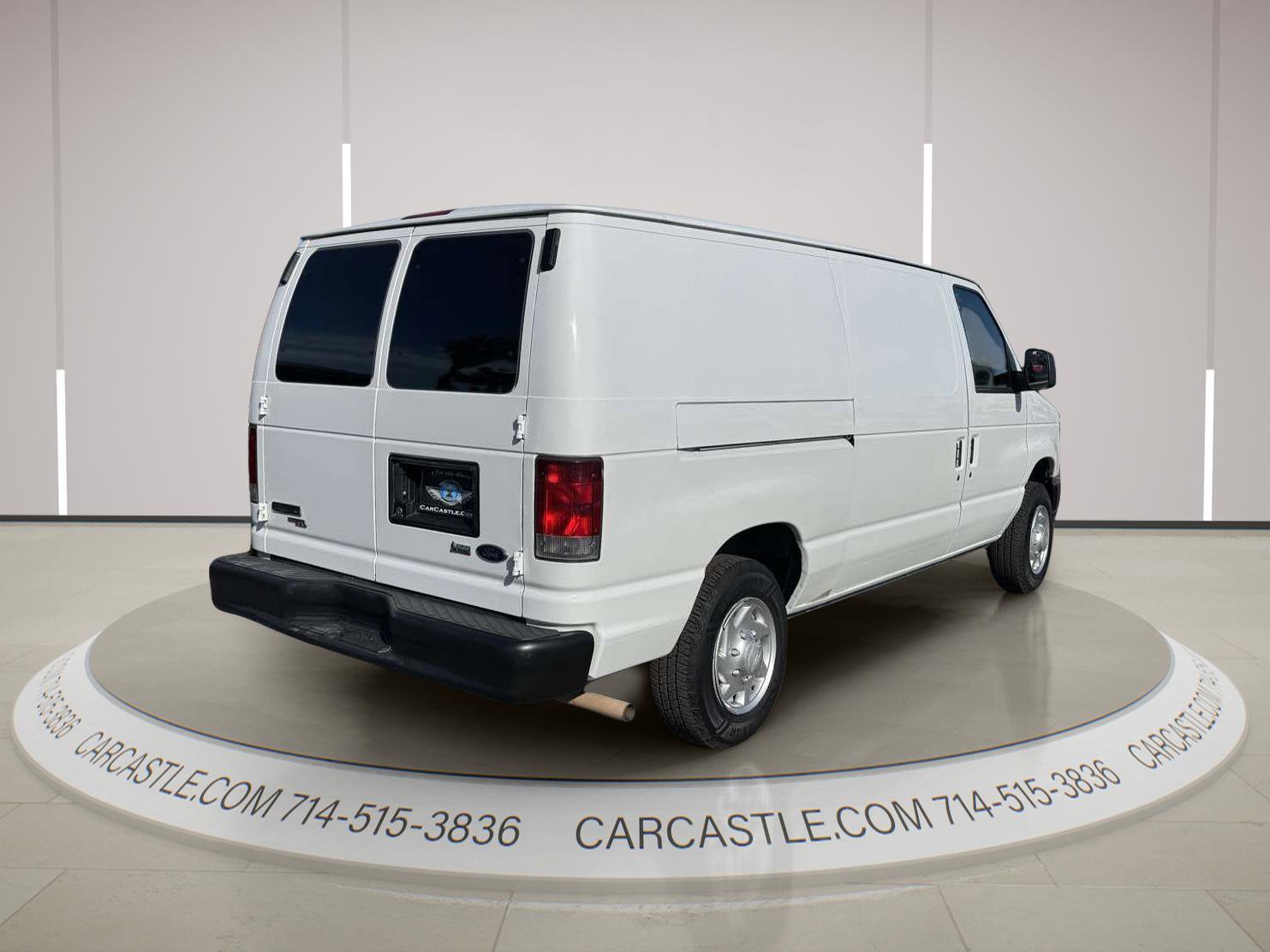 Used 2014 Ford E-150 and Econoline 150 w/ Power Group image 4