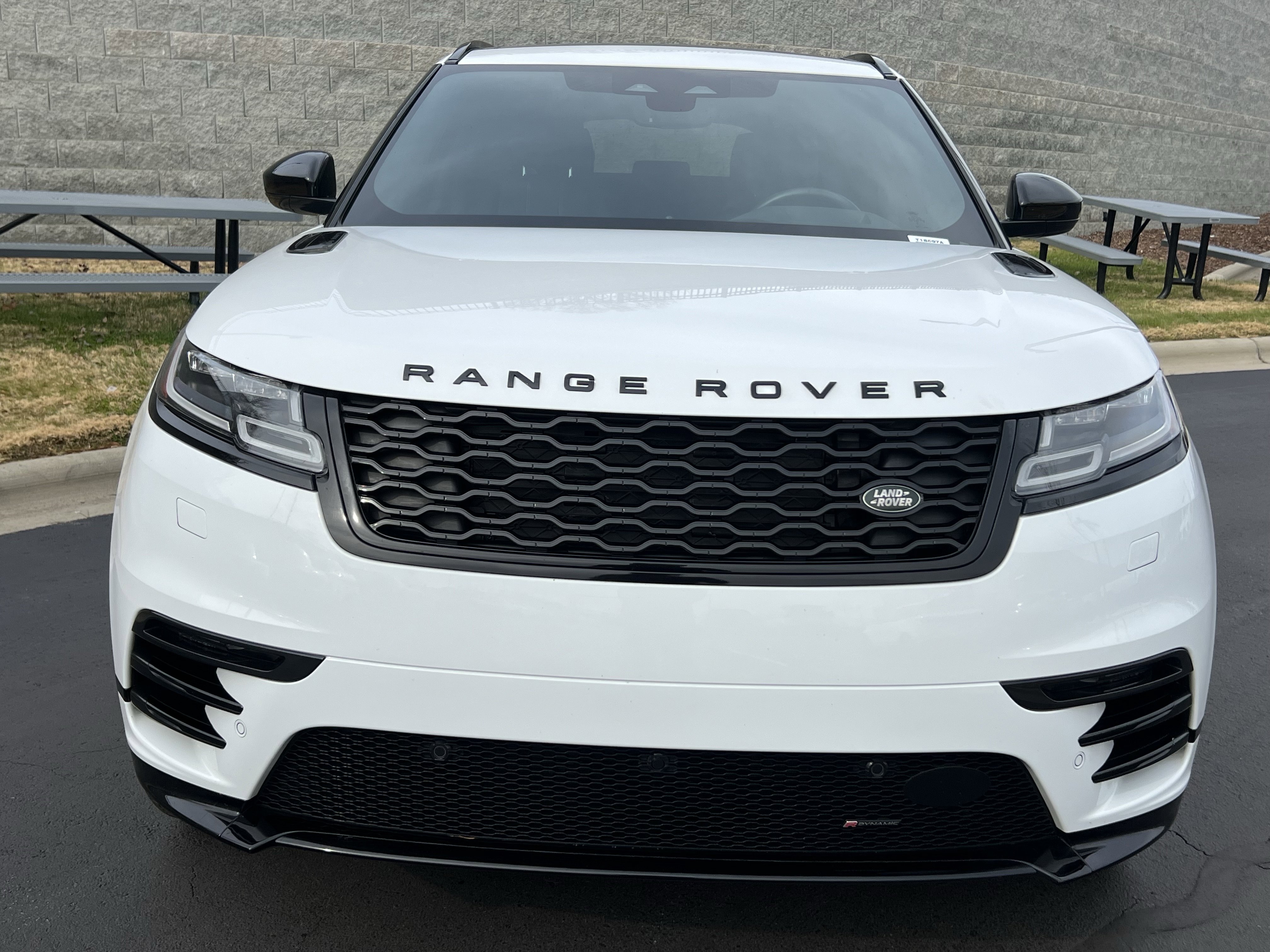 Certified 2023 Land Rover Range Rover Velar R-Dynamic S image 10