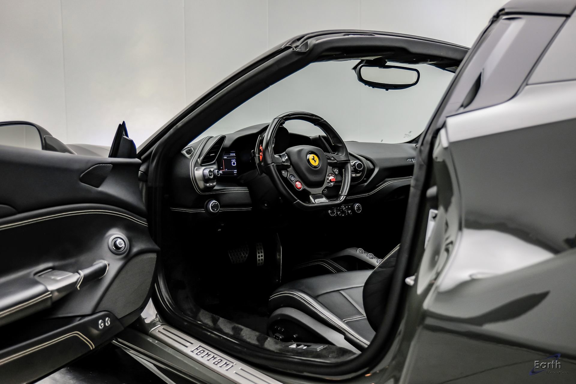 Used 2018 Ferrari 488 Spider RWD image 44