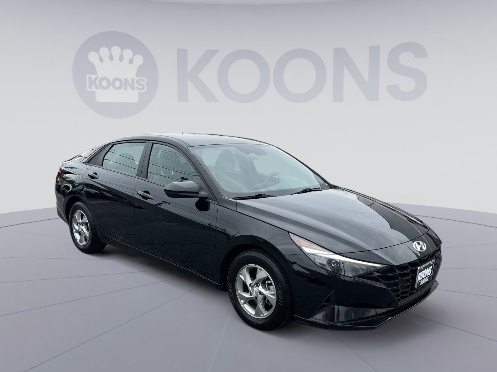 Used 2023 Hyundai Elantra SE image 18