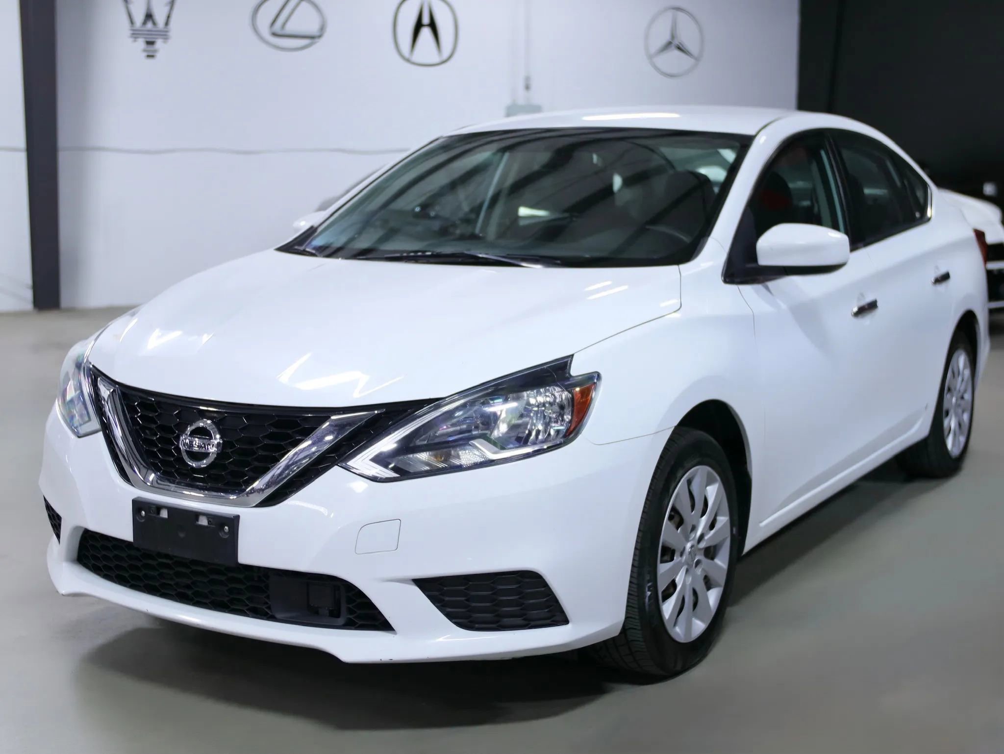 Used 2018 Nissan Sentra S image 6
