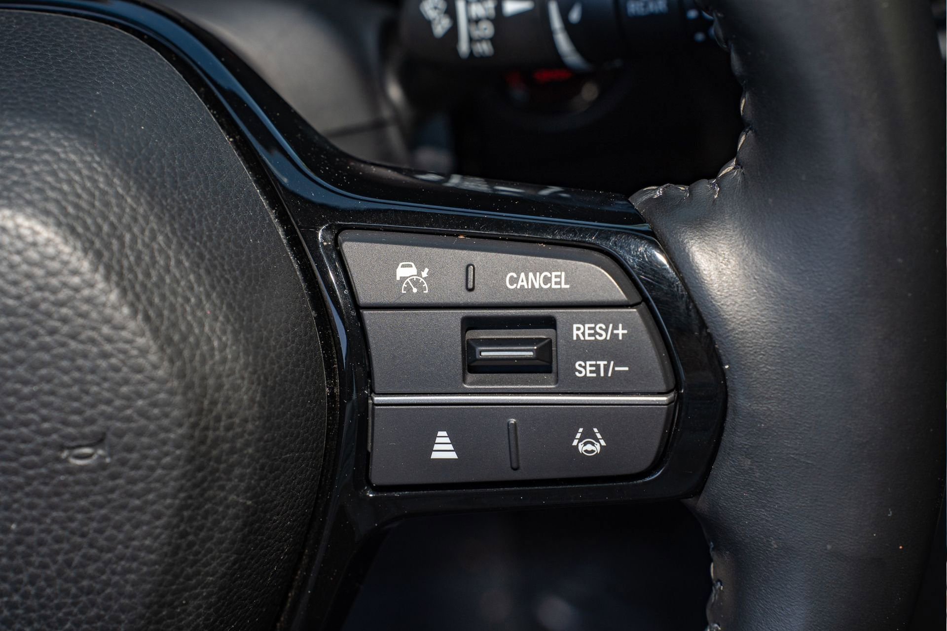 Certified 2023 Honda HR-V EX-L image 31