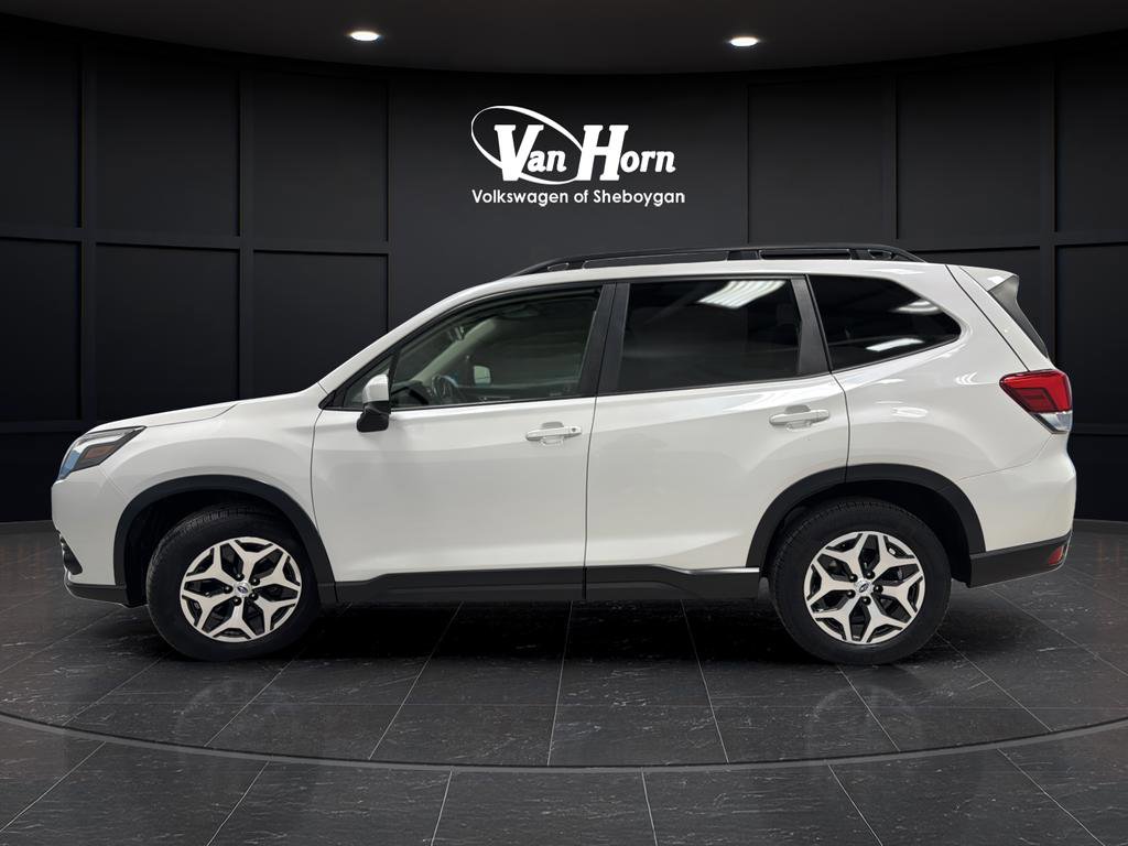 Used 2022 Subaru Forester Premium image 6