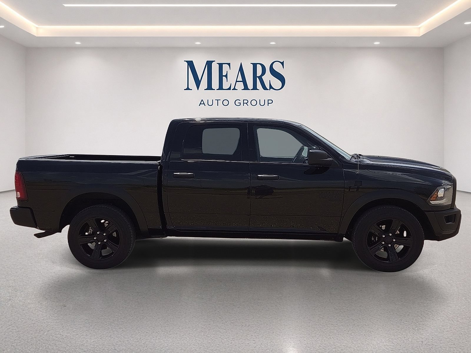 Used 2024 RAM 1500 Classic Warlock RWD image 6