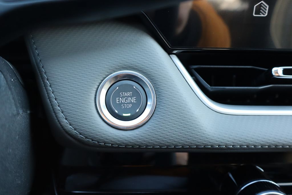 New 2026 Chevrolet Equinox LT w/ Convenience Package II image 15