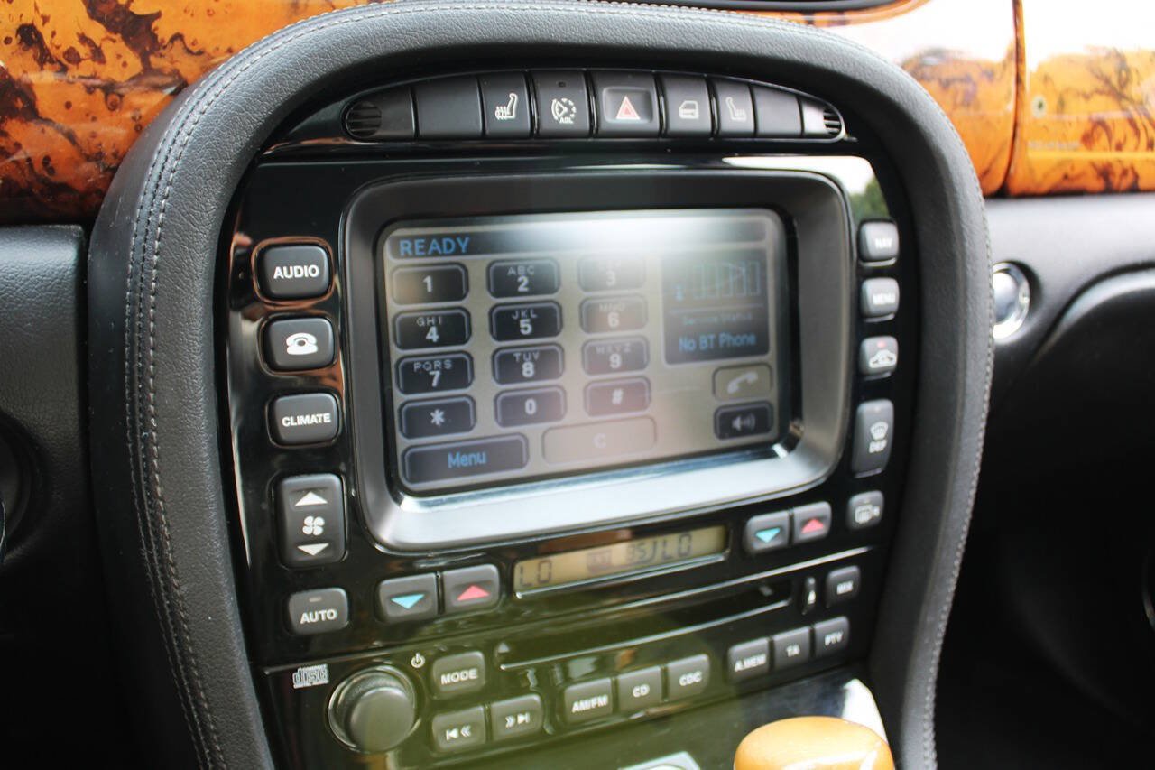 Used 2007 Jaguar XJ8 L RWD image 27