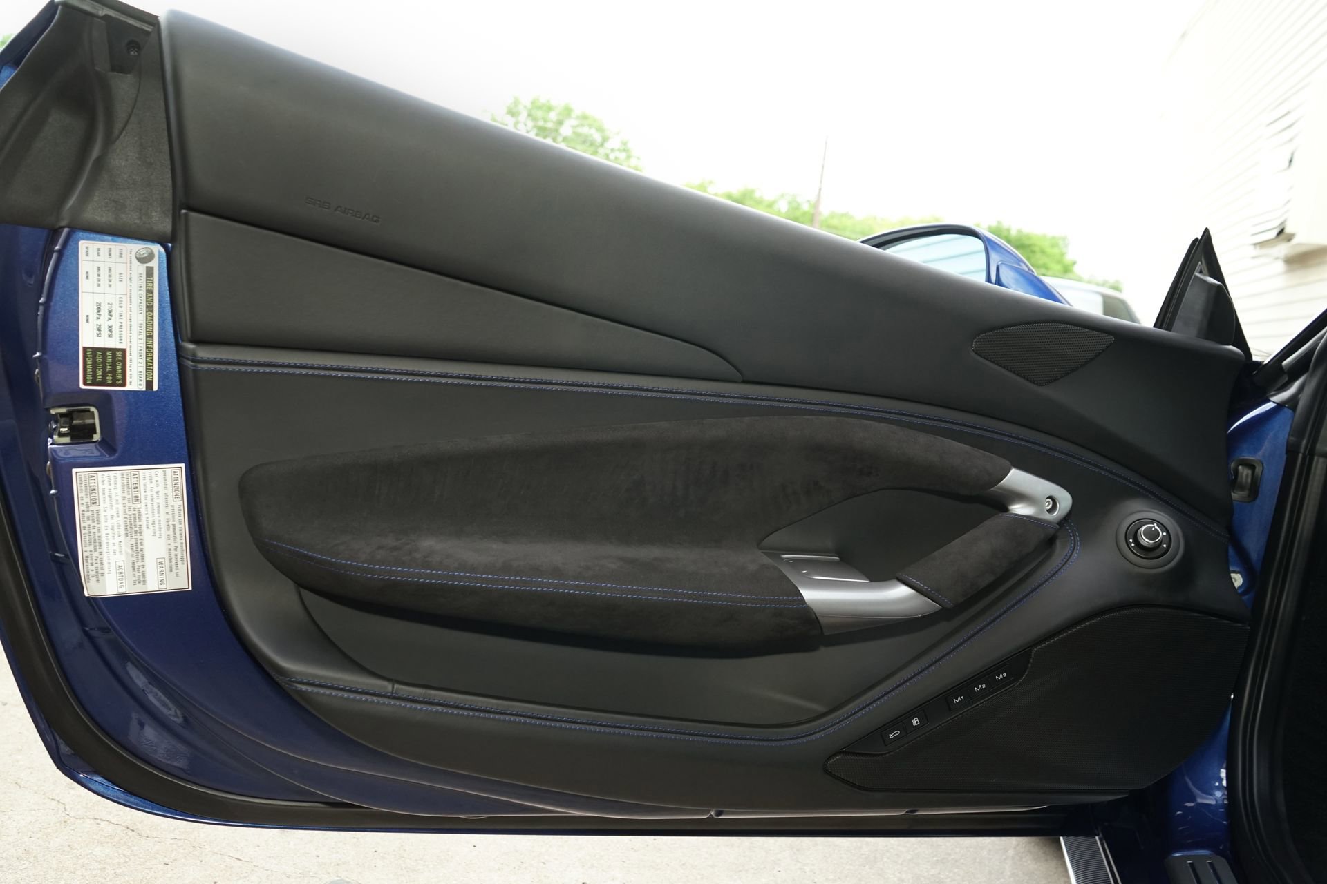 Used 2020 Ferrari F8 Tributo image 23