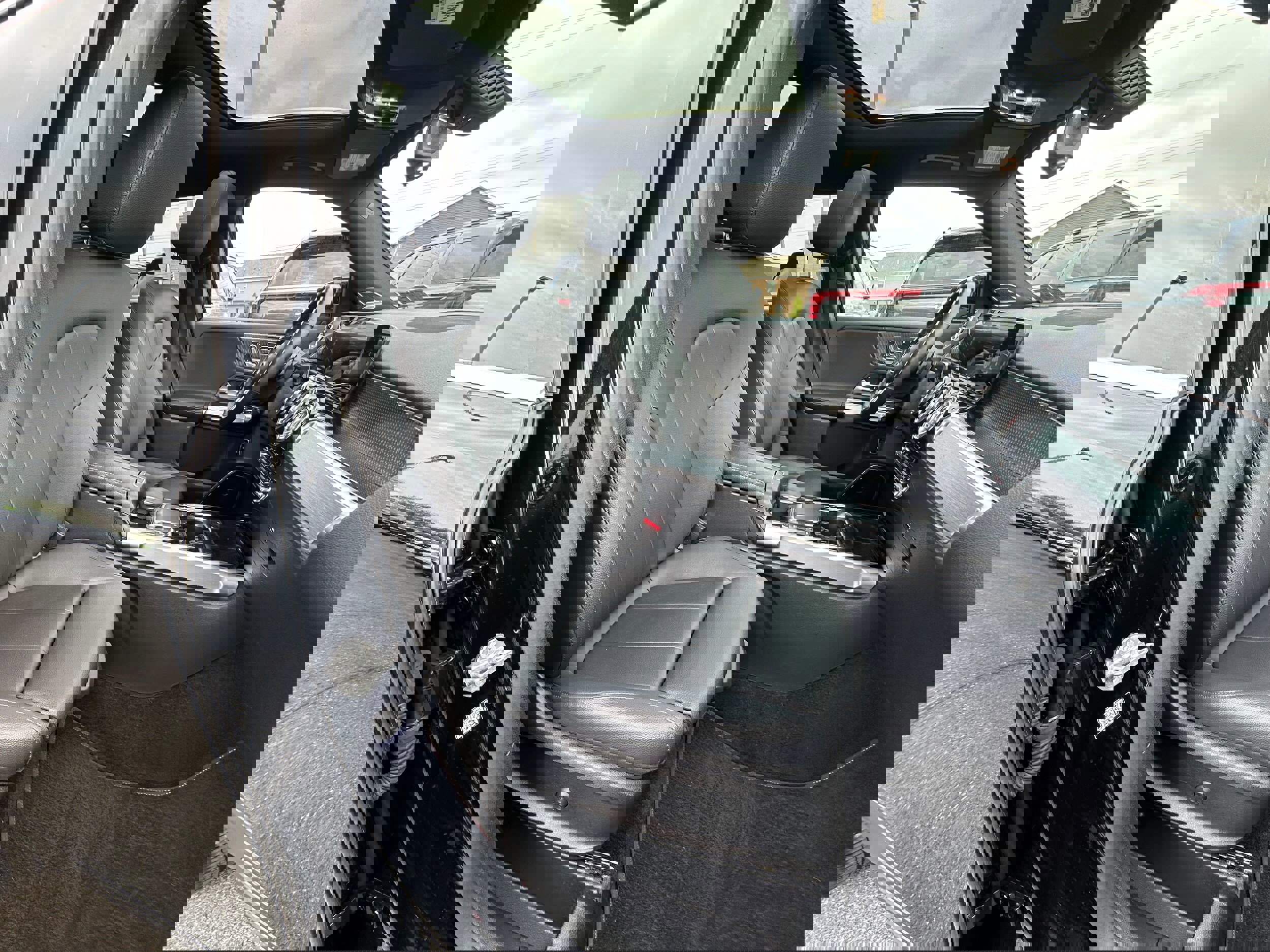 Used 2021 Mercedes-Benz GLB 250 4MATIC image 18