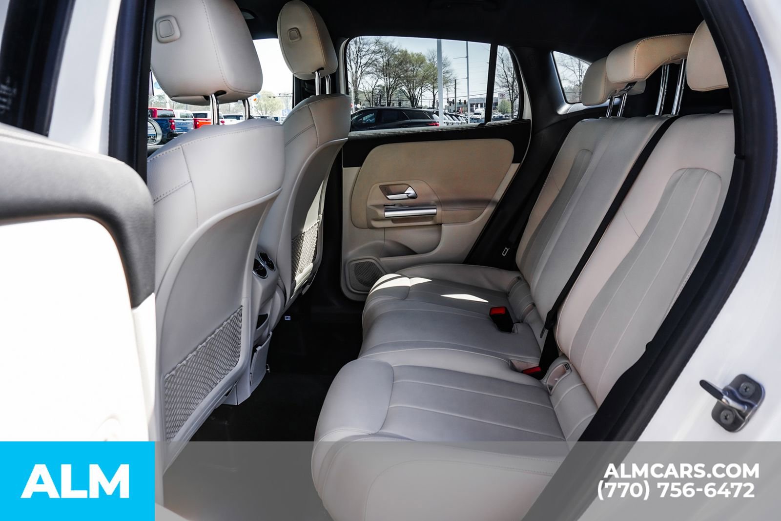 Used 2025 Mercedes-Benz GLA 250 4MATIC image 23
