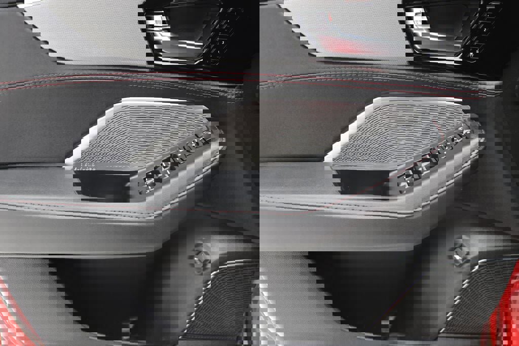 Used 2024 Acura MDX A-Spec image 19