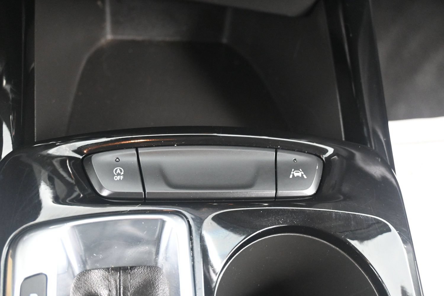 Used 2024 Chevrolet Trax LT FWD image 29