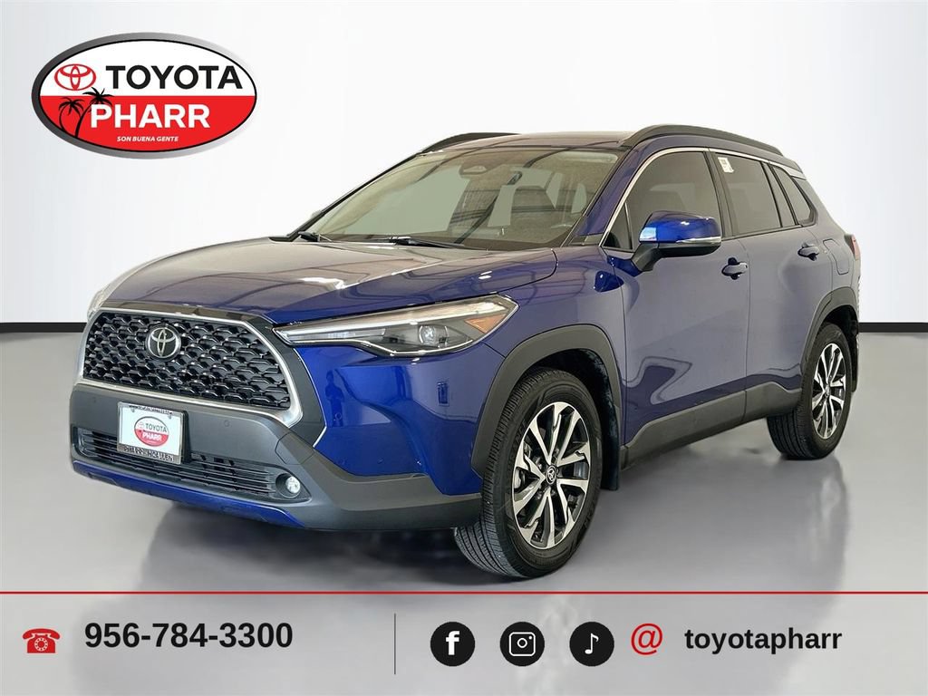 Used 2023 Toyota Corolla Cross XLE w/ Convenience Package FWD image 1