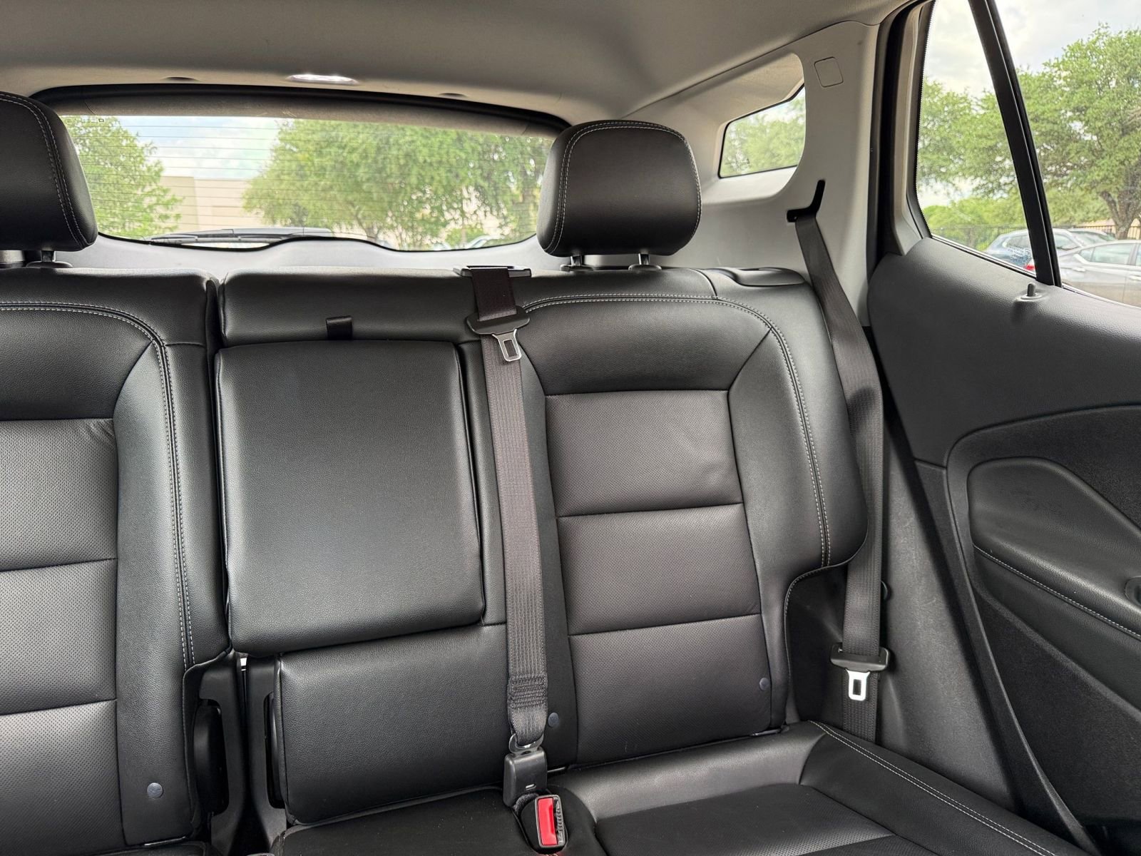 Used 2024 GMC Terrain SLT AWD/4WD image 39