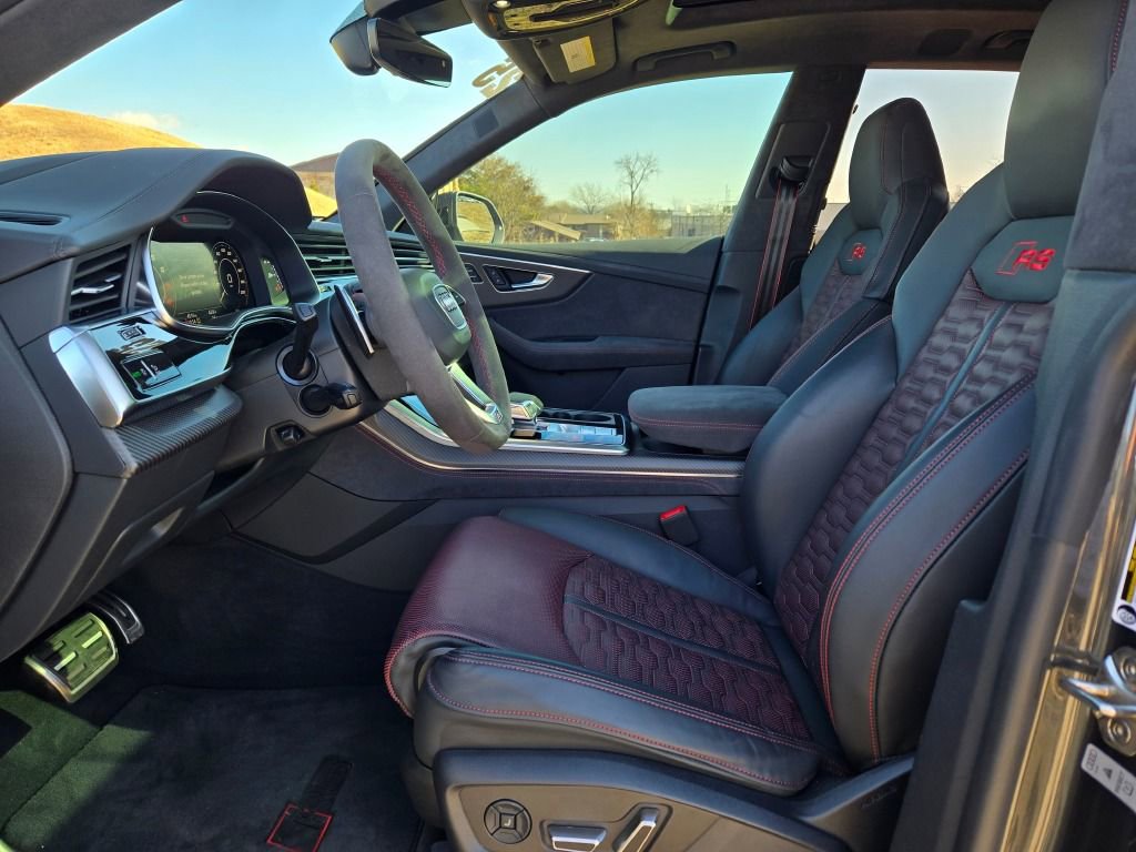 Used 2025 Audi RS Q8 performance image 19