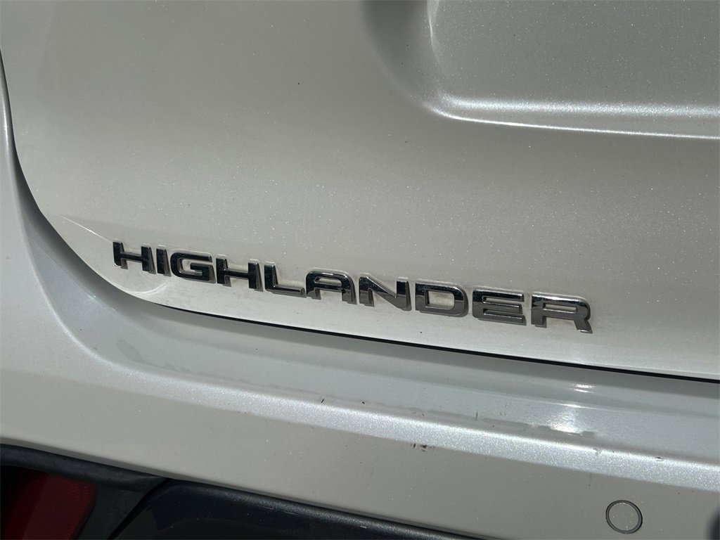 Used 2020 Toyota Highlander Limited image 13