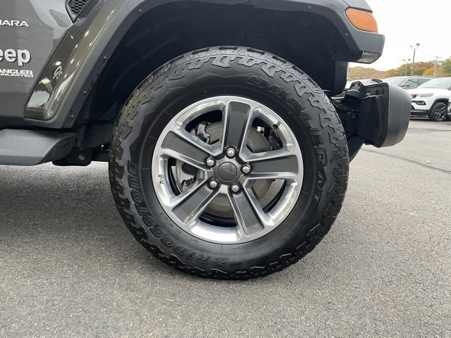 Used 2020 Jeep Wrangler Unlimited Sahara w/ Cold Weather Group image 32