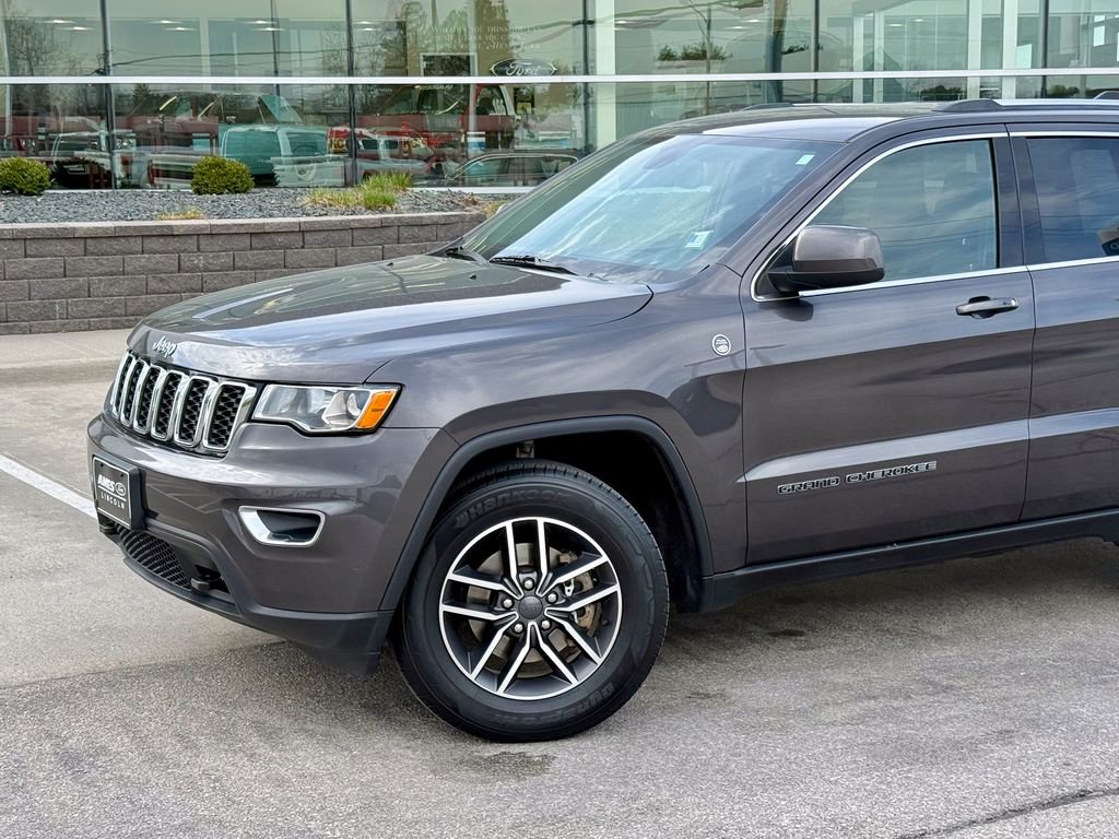 Used 2020 Jeep Grand Cherokee Laredo w/ Quick Order Package 2BN North image 2