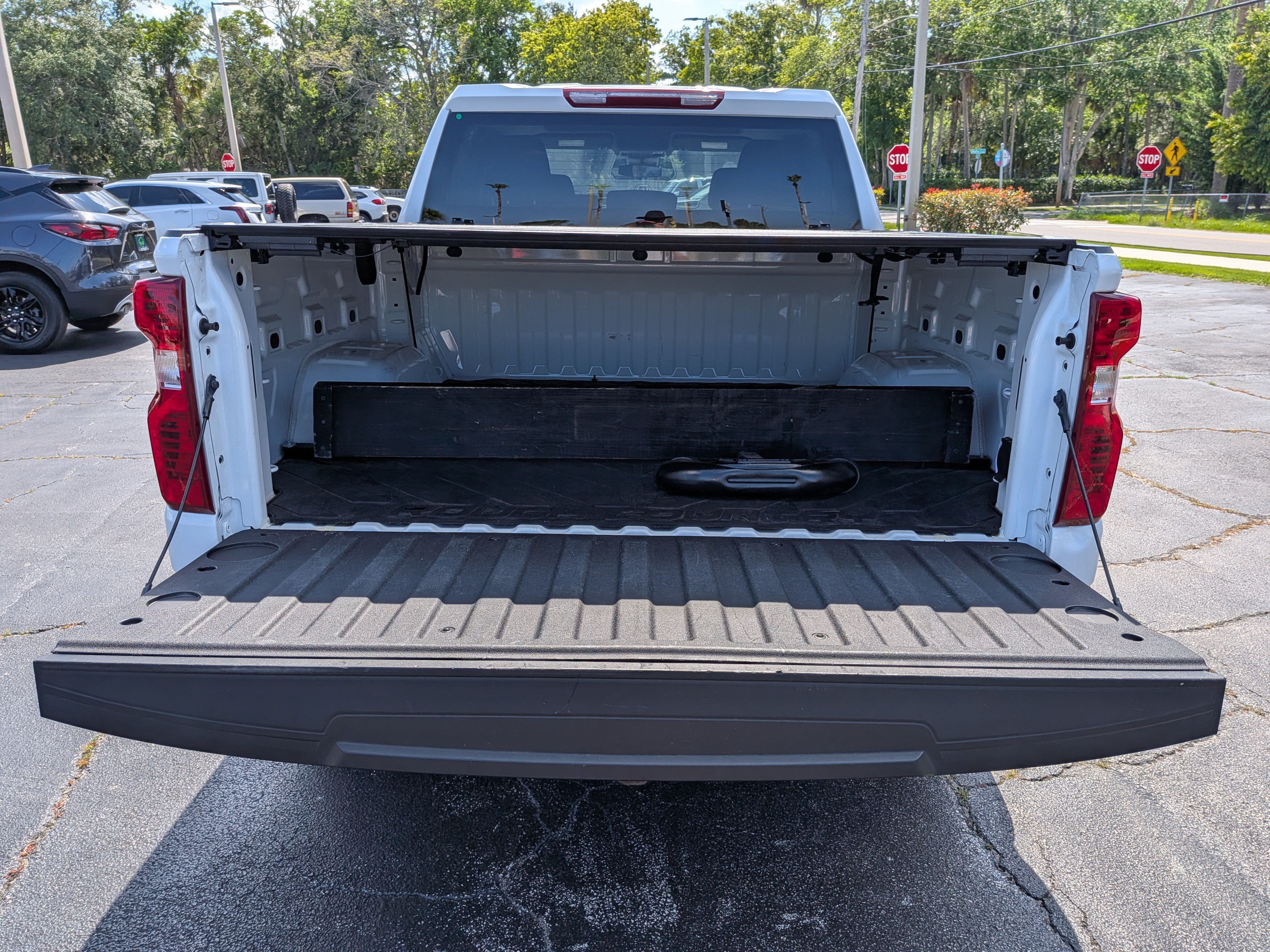 Certified 2023 Chevrolet Silverado 1500 Custom w/ LPO, Dark Essentials Package RWD image 18