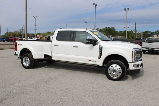 Used 2025 Ford F450 Platinum w/ Platinum Plus Package image 15