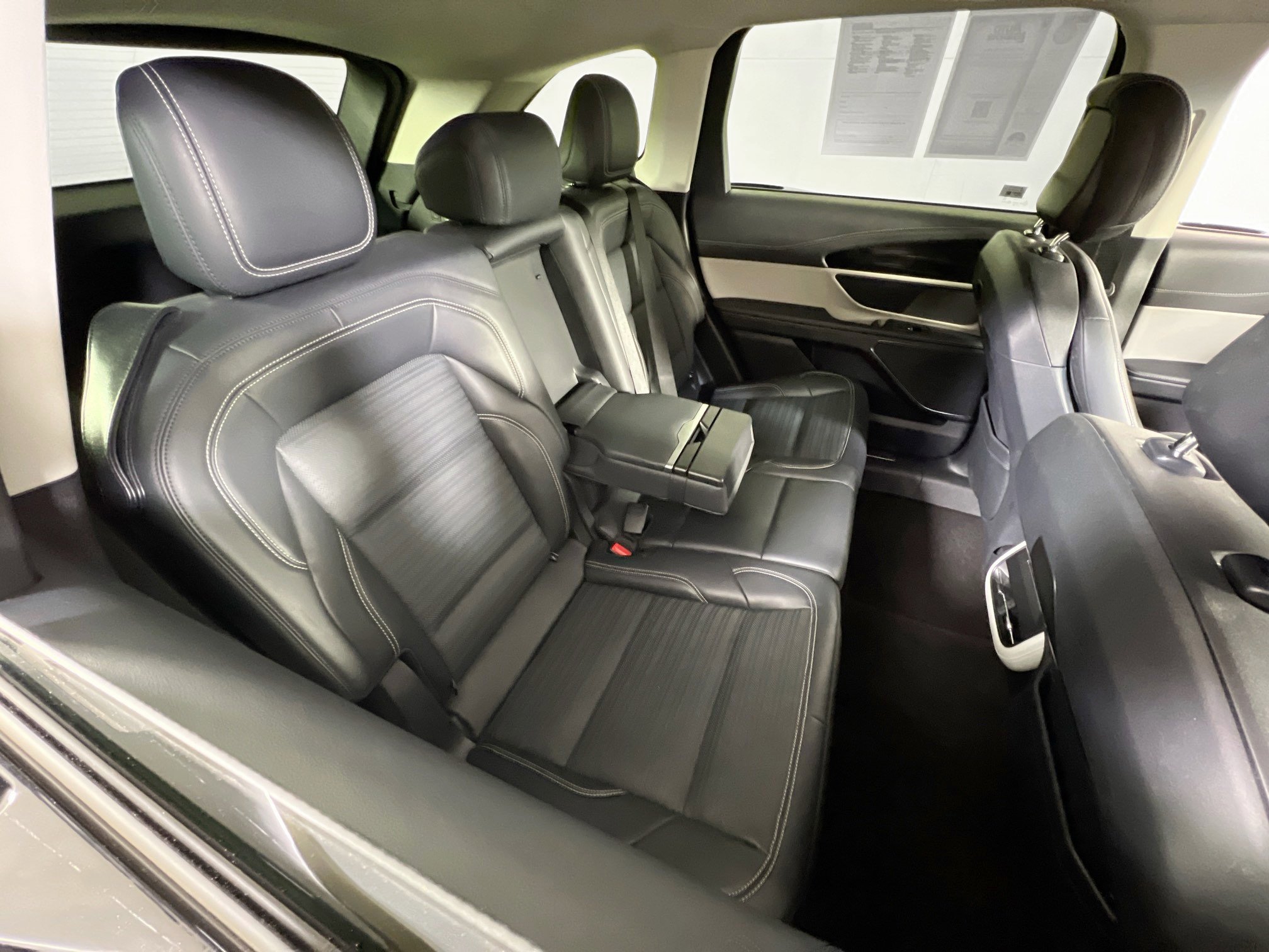 Used 2024 Lincoln Nautilus Reserve image 26