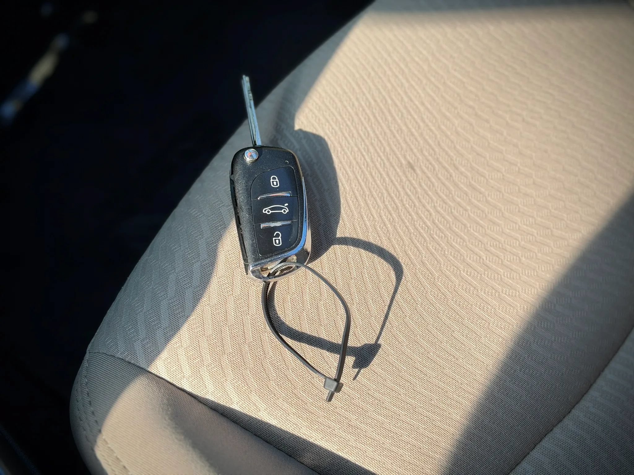 Used 2014 Hyundai Elantra SE w/ Option Group 02 FWD image 17