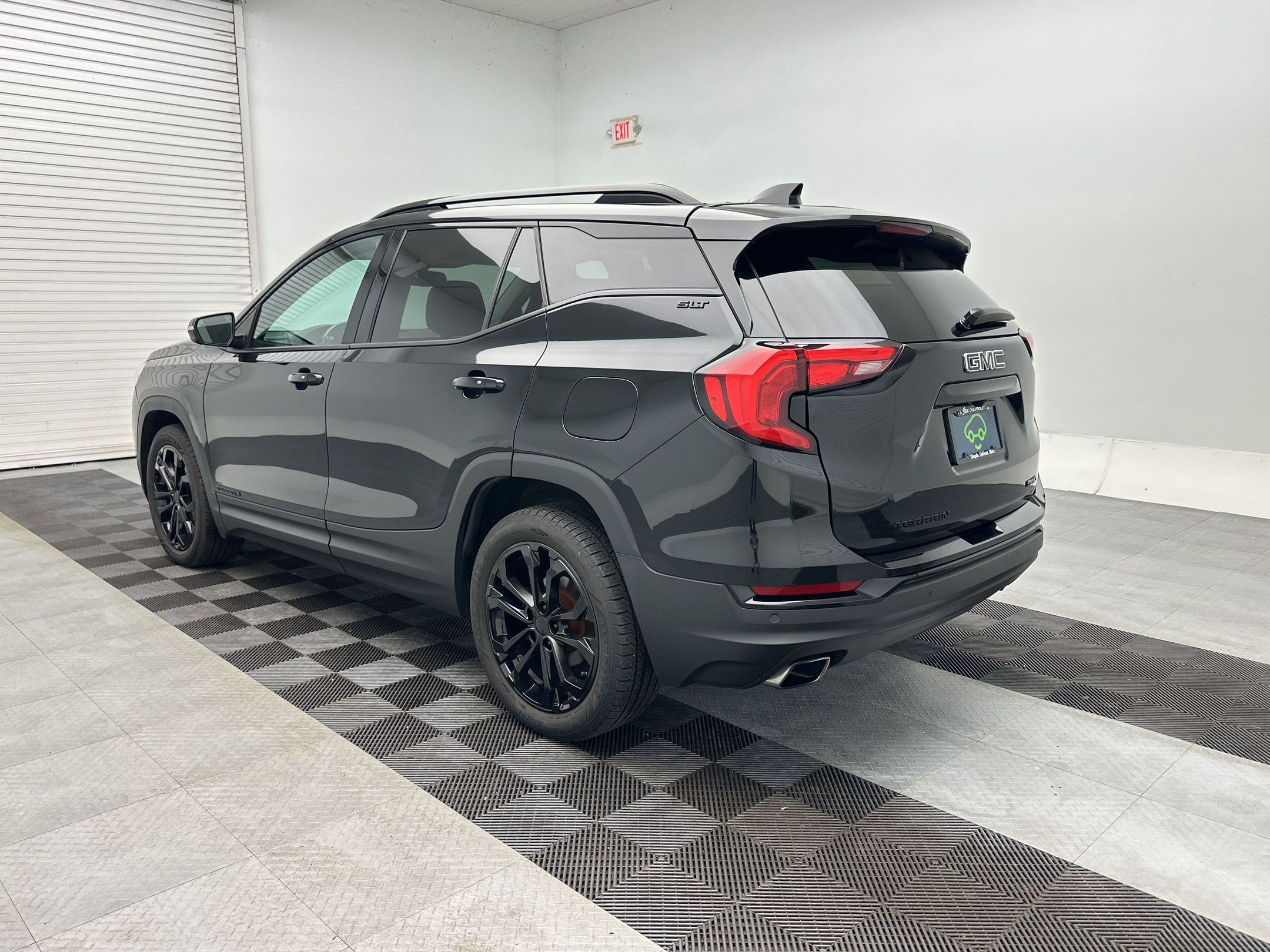 Certified 2019 GMC Terrain SLT w/ Preferred Package AWD/4WD image 3