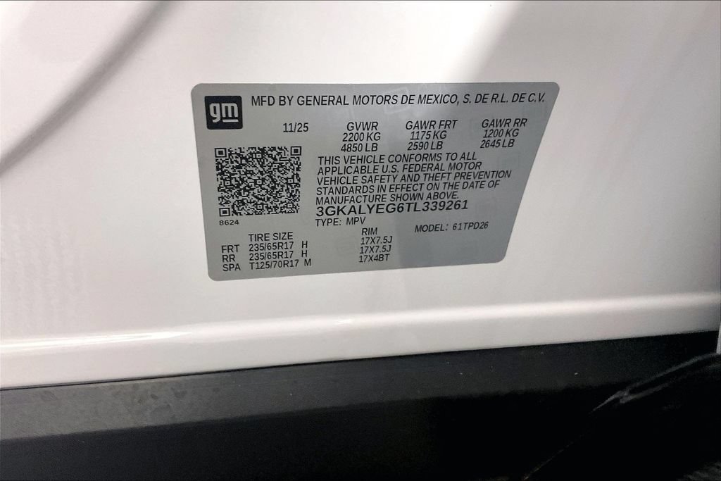 Used 2026 GMC Terrain AT4 w/ LPO, Floor Liner Package AWD/4WD image 16
