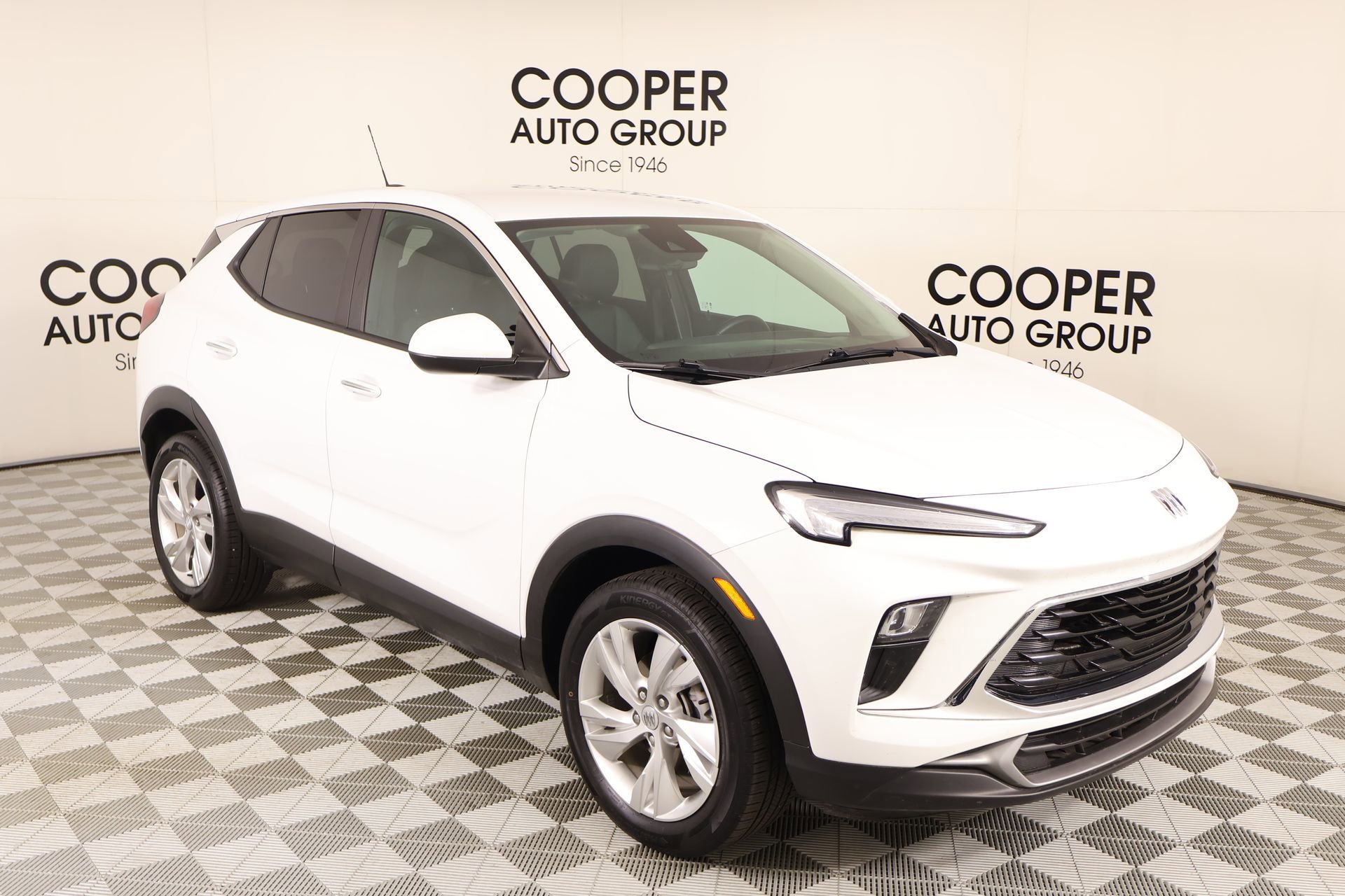 Used 2024 Buick Encore GX Preferred image 1