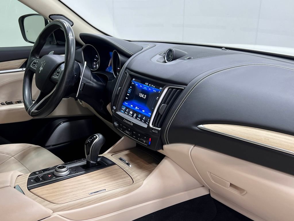 Used 2018 Maserati Levante S GranSport image 22