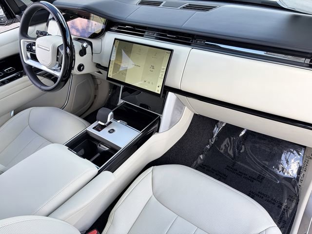 New 2026 Land Rover Range Rover SE image 11